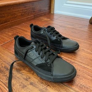 Black sketchers shoes (Men’s 9)